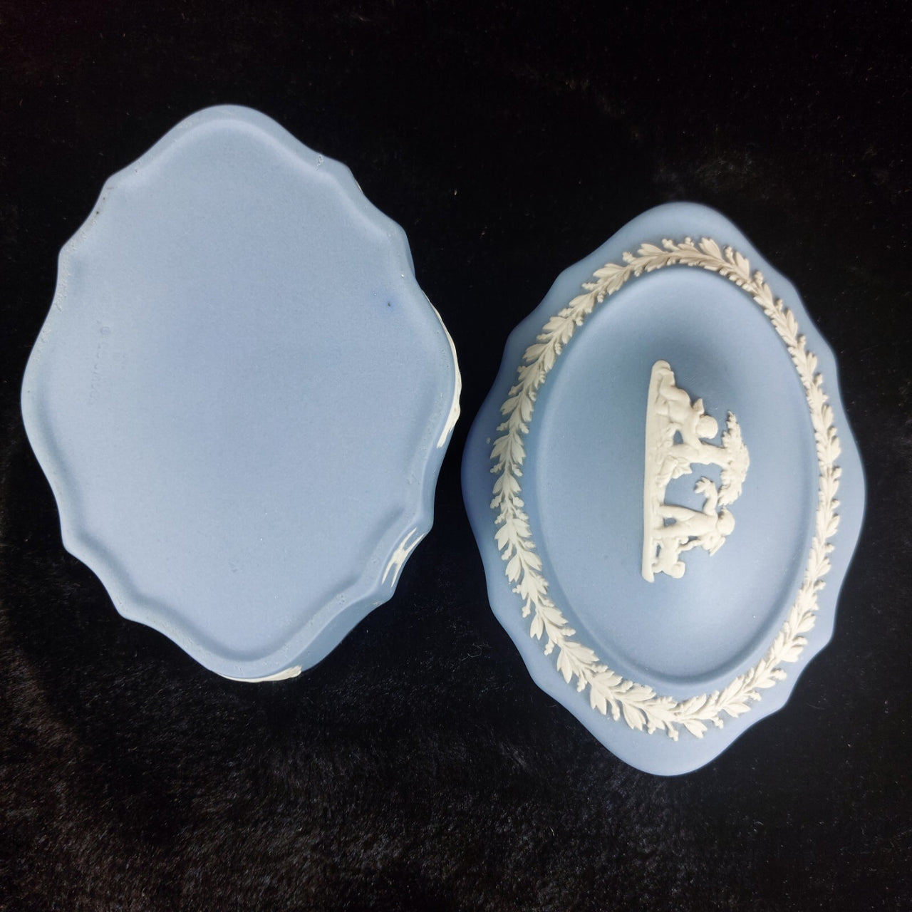 Wedgwood Jasperware  Blue Oval   Elegant Vintage Collectible Trinket Box 6