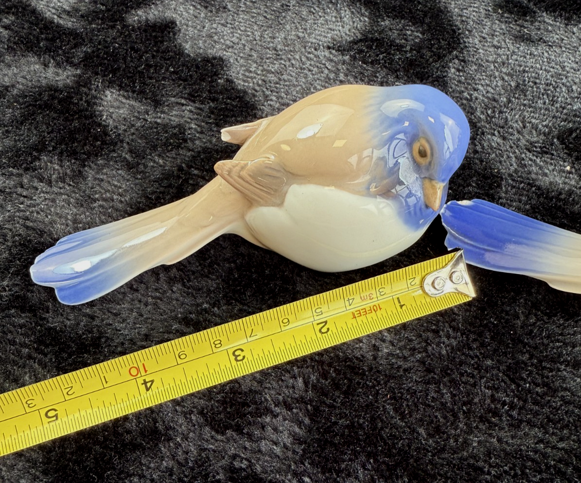 Bing Grøndahl & B&G Porcelain Blue Jay Bird Figurines Pair - Marked 1635 chipped7