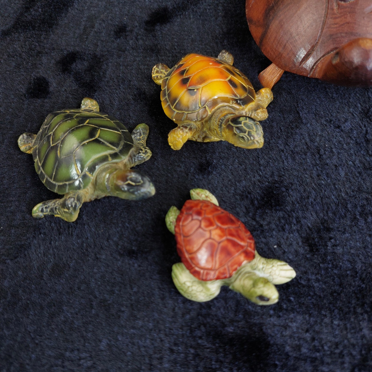 Turtle Figurine Lot Collection 6 Good Resin Wood ceramic Carved Mallorca bundle1