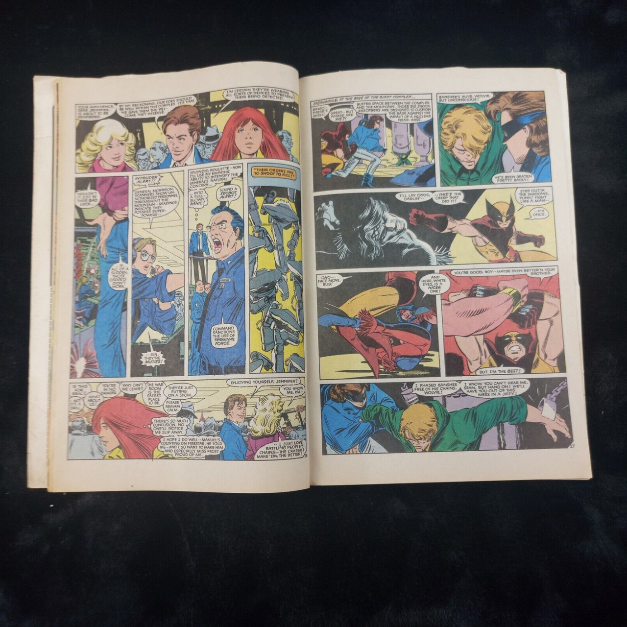 DEFENDERS HULK 52 VS SUBMARINER ORIGINAL OWNER MINE BC, Torn Cover 7.5 19774