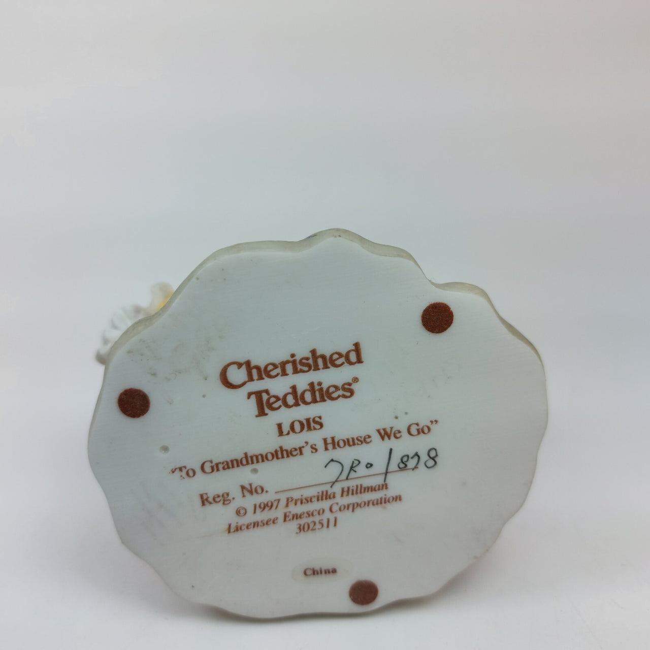 1997 Cherished Teddies "Lois"    "To Grandmother's House We Go" Vintage5