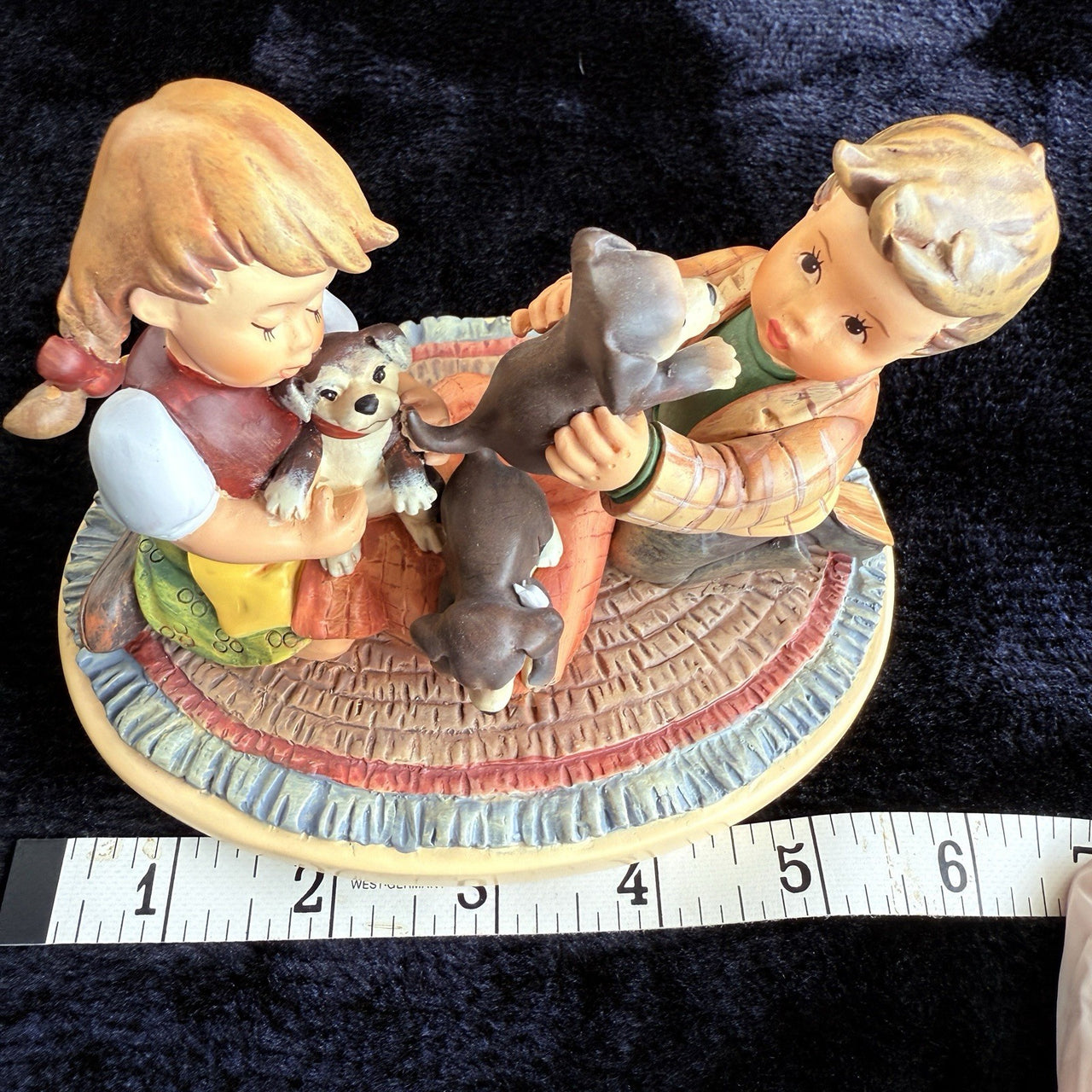 Hummel Surprise" "Puppy 2015 First Issue - Danbury Mint Figurine with Box China11