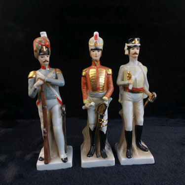 3*Napco Porcelain Military Figurines Set Made in Sri Lanka Tall one hand broken 1