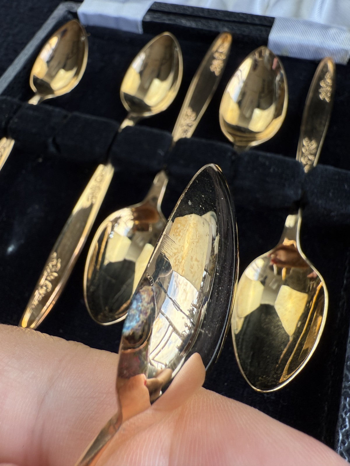 Exquisite Vintage Gold Plated Spoon Set of 6 with Ornate Floral Design8