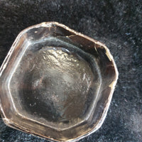 Thumbnail for Antique Chinese Black Lacquer Trinket Box Octagonal with Mother of Pearl Inlay10