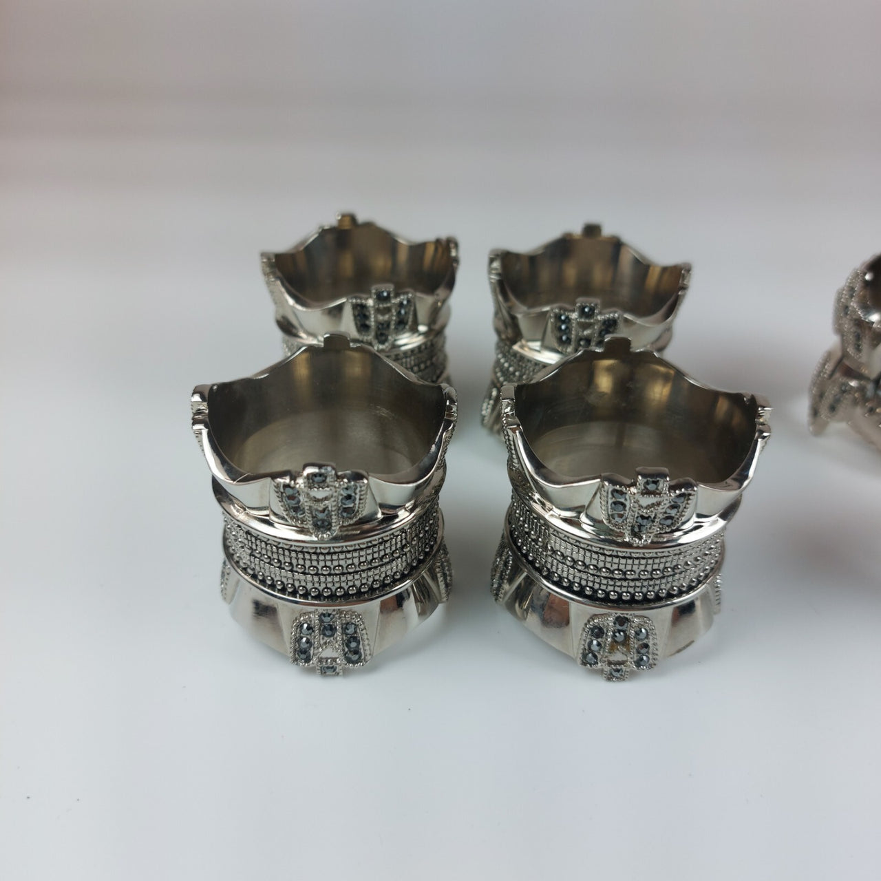 Nickel & Diamond Black Wallace Silversmiths silver Napkin Rings 1Male & 1 Femal8