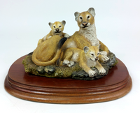 Thumbnail for The Leonardo Collection Figurine  “Lioness and Cubs” (1993) - 5