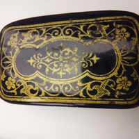 Thumbnail for 19th century- Victorian Lacquered Snuff Box – Gold with Black Detailing Antique10