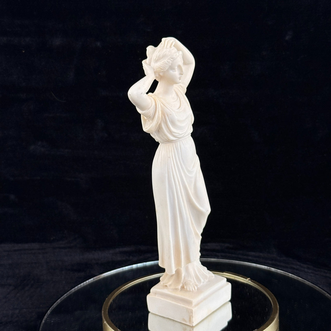 Classical Greek Style Female Figurine gift 22cm Resin Venus Ivory Look Sculpture15
