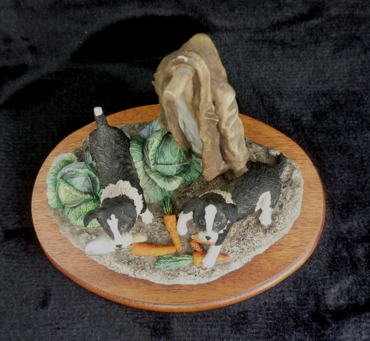 Fine Border Arts "Helping Out" Collie Figurine - B0202 - Anne Wall 1997 Resin6
