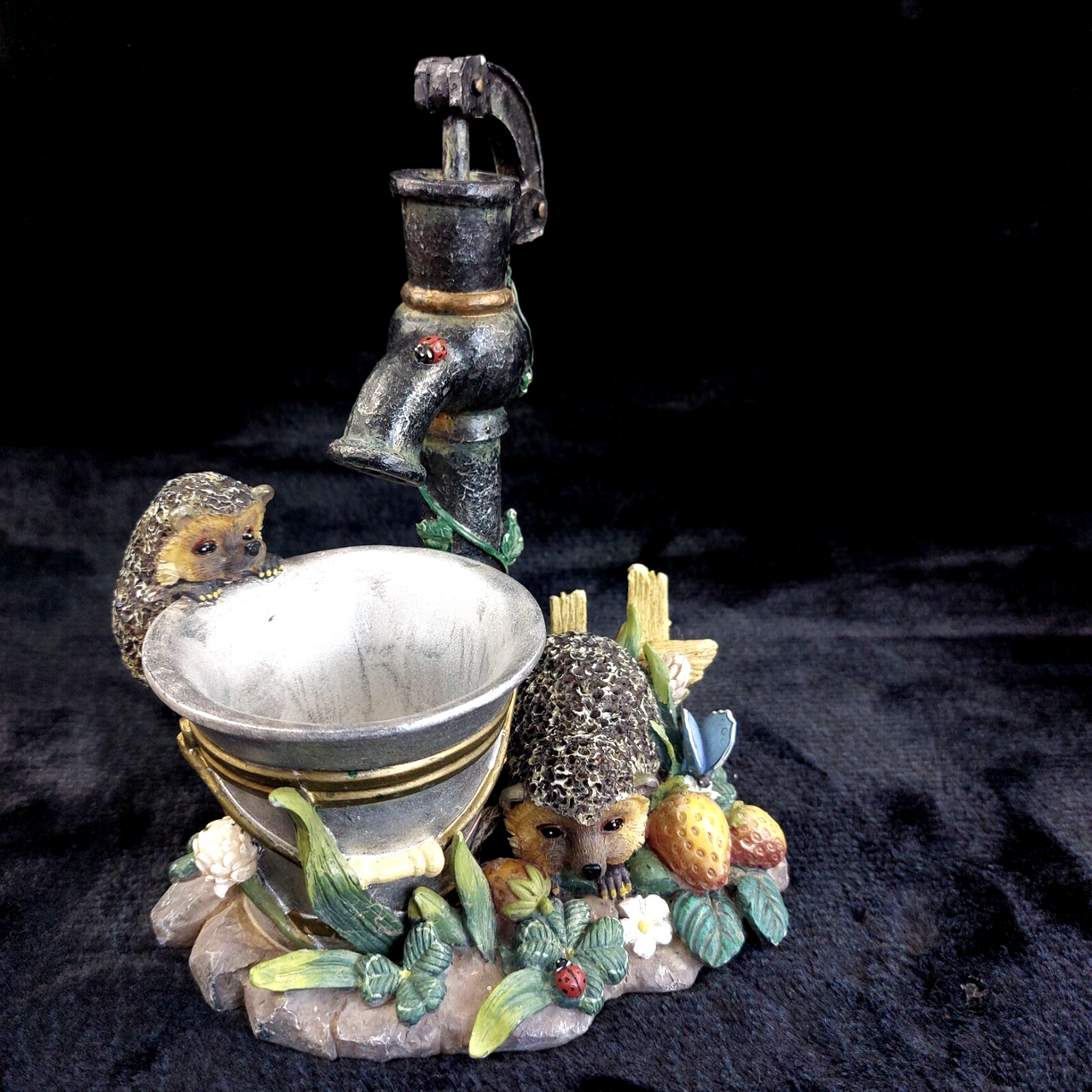 Bramble & Clover Hedgehog Pen Holder - pot 8" Fountain Theme Ladybug see pics0