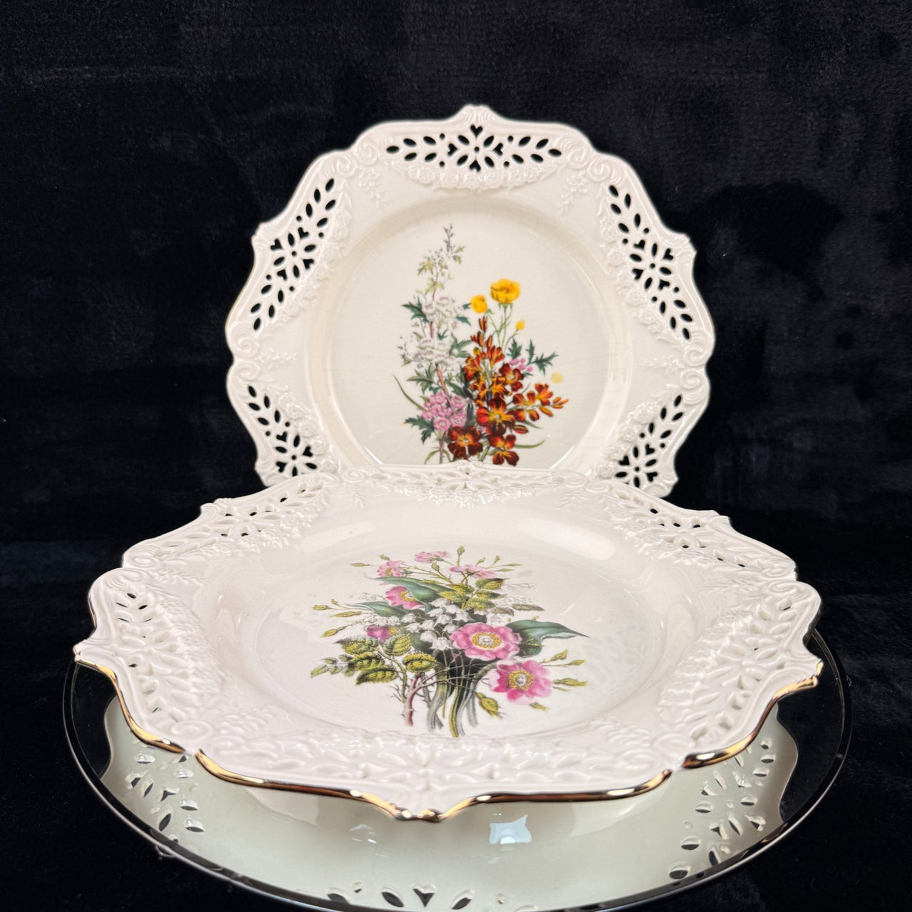 Royal Creamware Floral Gift Plates x2 Buttercups Wild Roses Ltd Ed England 10.5"6