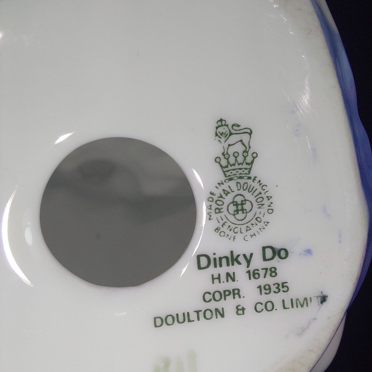 Royal Dinky Doulton Do Figurine Good HN1678 1935 Bone China Hand Painted 5"6