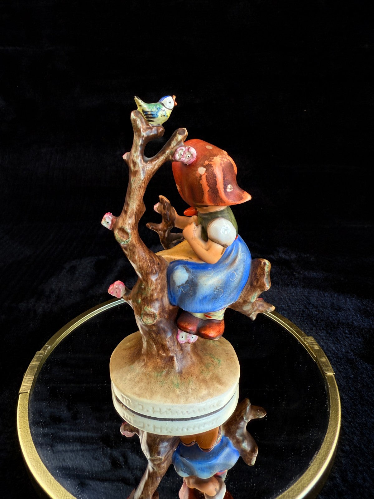 Vintage Figurine Hummel-Style of a Girl in a Tree with a Bird - West Germany3