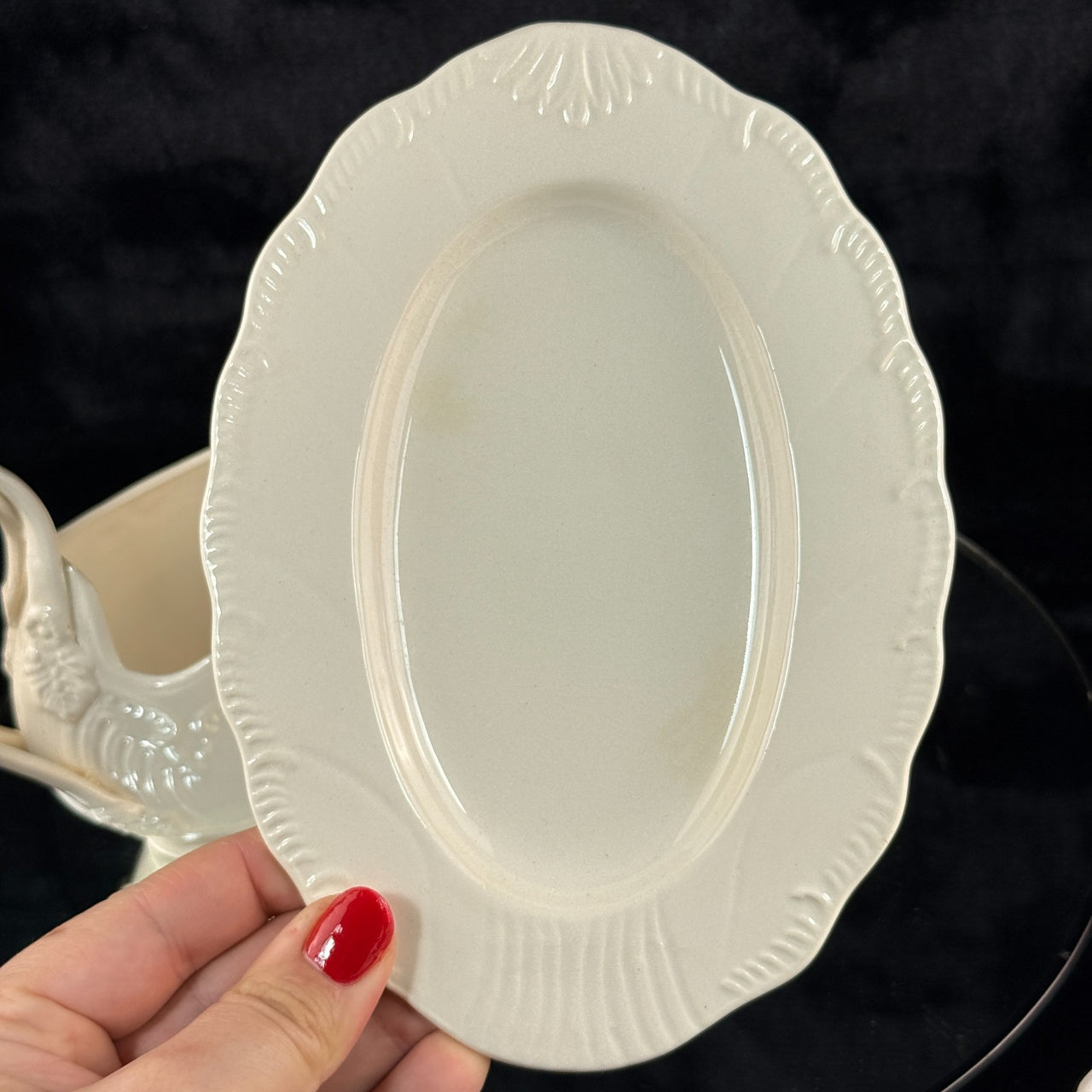 Classical Leedsware Creamware Gravy Boat & Underplate Set England Embossed 8.5"8