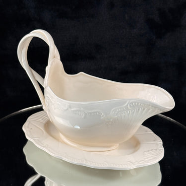 Classical Leedsware Creamware Gravy Boat & Underplate Set England Embossed 8.5