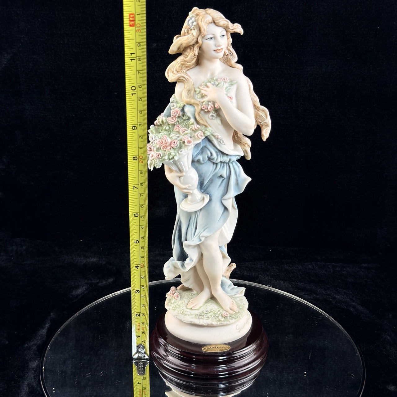 Giuseppe Armani Spring Florence Lady Flowers Figurine 0181C Italy HomeDecor 199212