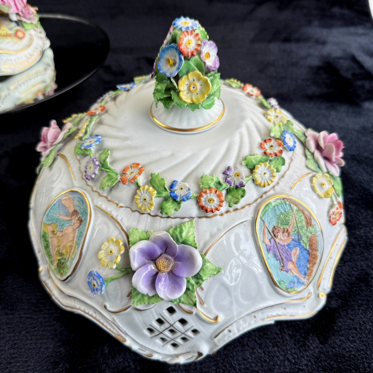 Antique HandPainted Royal KPM Bavaria Porcelain Table Lamp with Floral Motif20