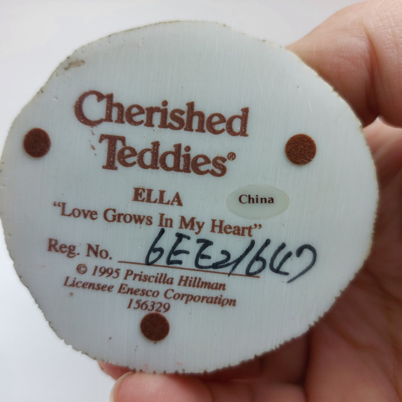 Cherished Teddies Ella Love Grows 156329 Watering Can Bear Boxed 1995 kids decor9
