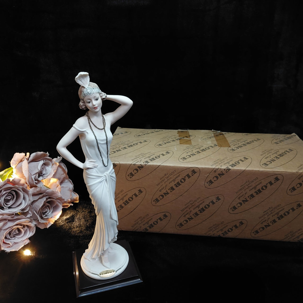 Florence Armani REGINE lady Figurine 0434F Lady Flapper With Box & C luxry decor2