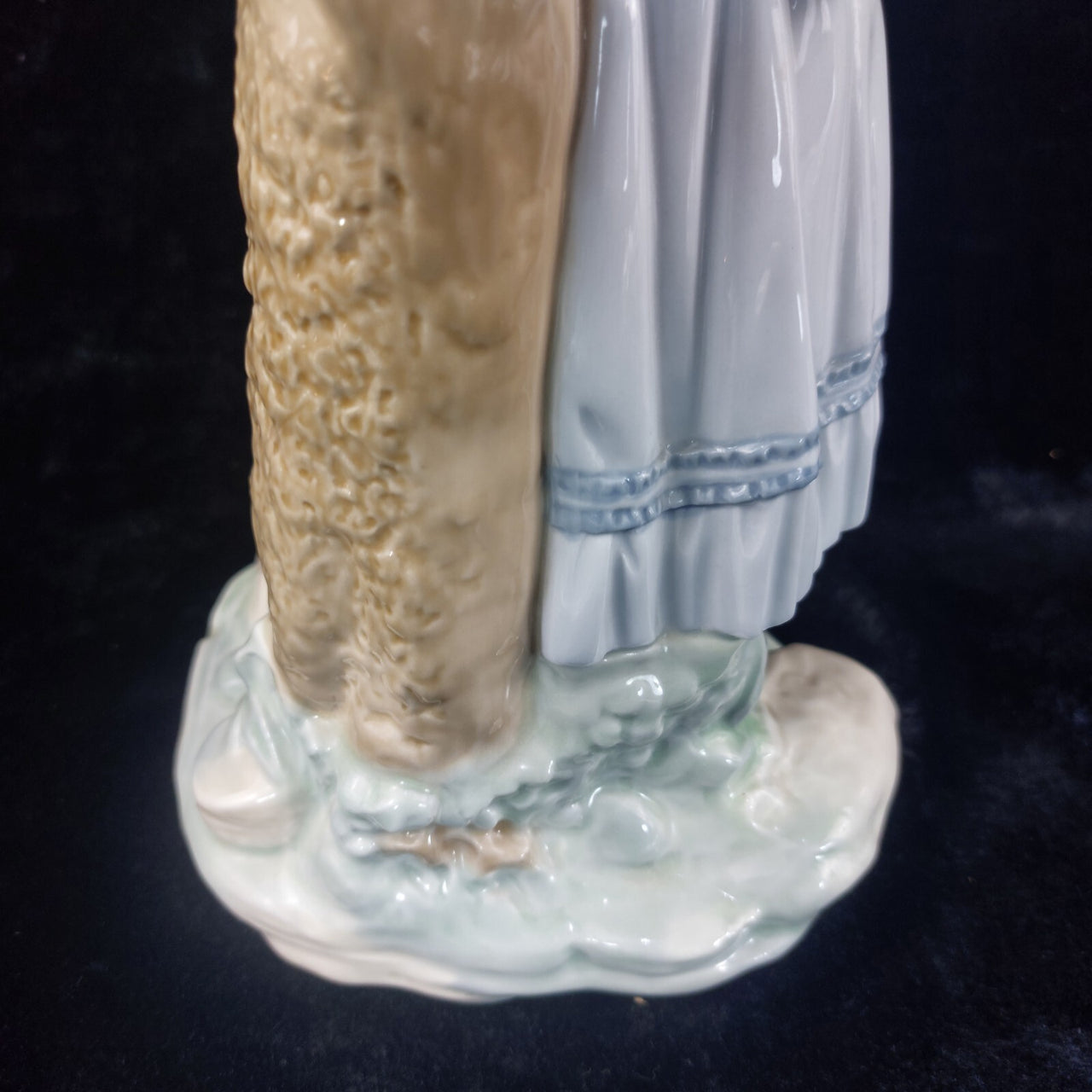 NAO Spain Porcelain Figurine 12" Girl Reaching Nest Bird Tree, broken finger5