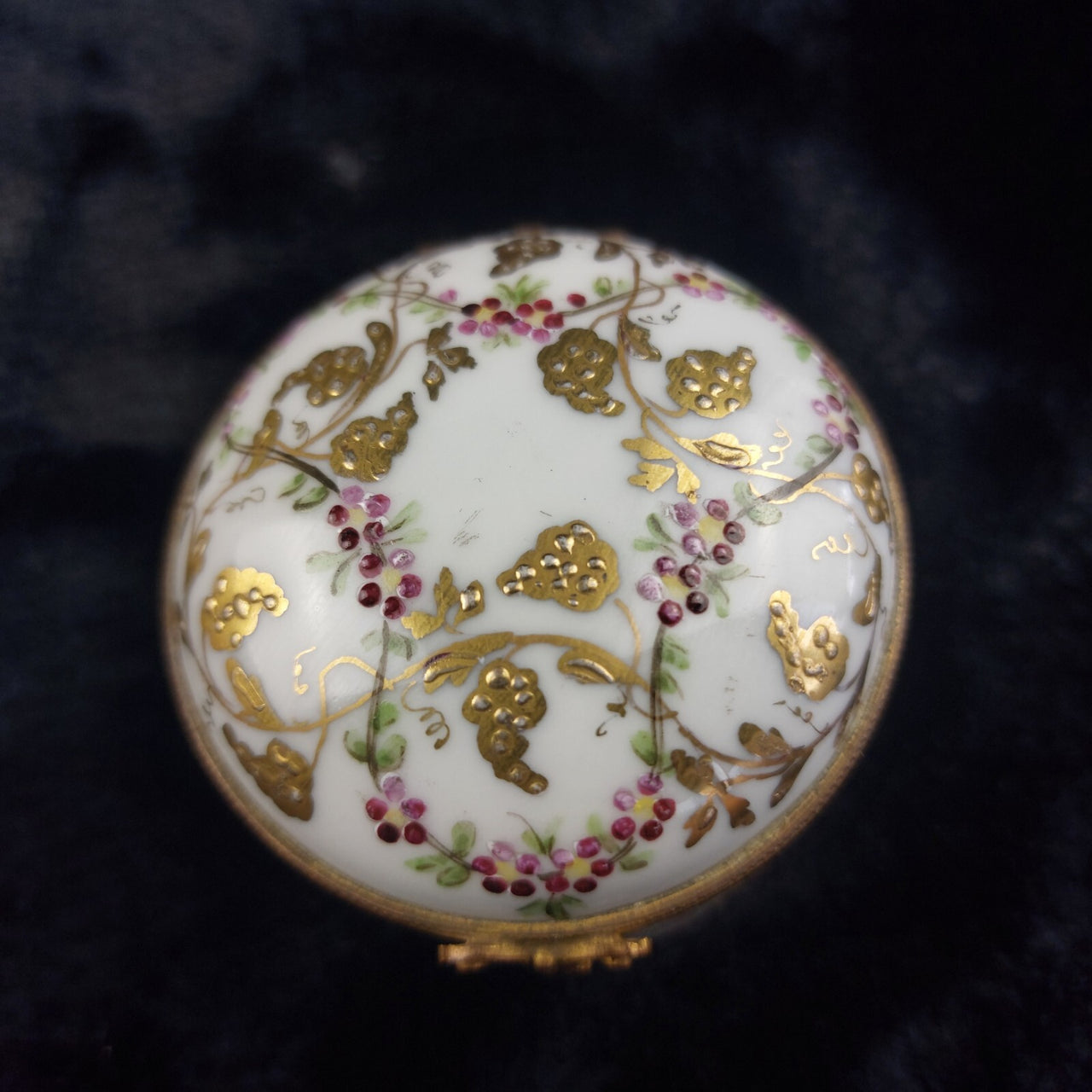 Le Tallec Paris Grape Vine Porcelain jewellery Box Hand Trinket  Painted France9