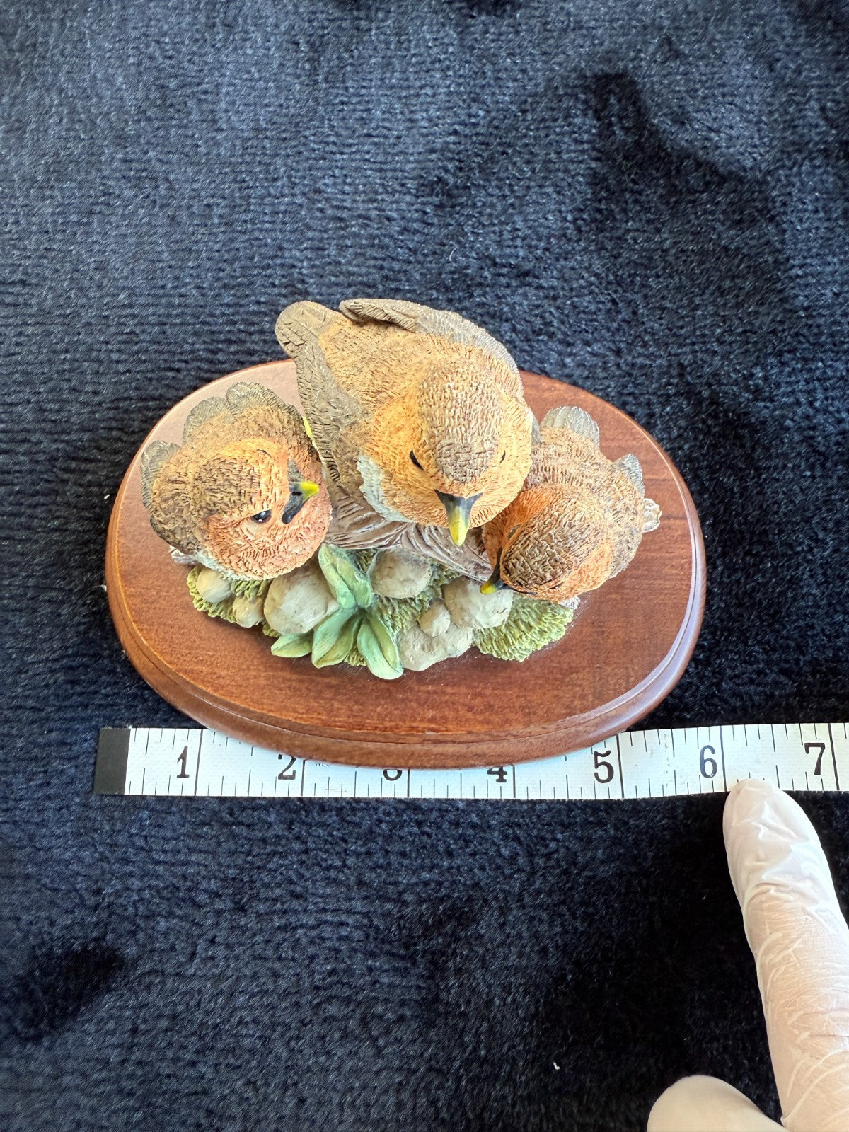 The Leonardo Collection "Nature Studies" Robins Figurine 1994 Porcelain decor16