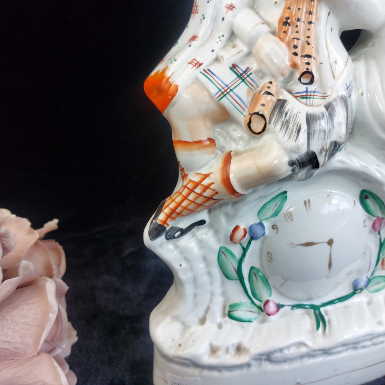 Staffordshire Century 19th Figurine Bagpiper Couple Clock Large Scottish 14"6