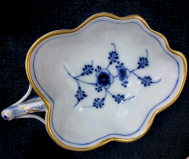 1870 Royal Copenhagen Blue Fluted Leaf Candy Dish Gold Edge Antique 1st Quality0