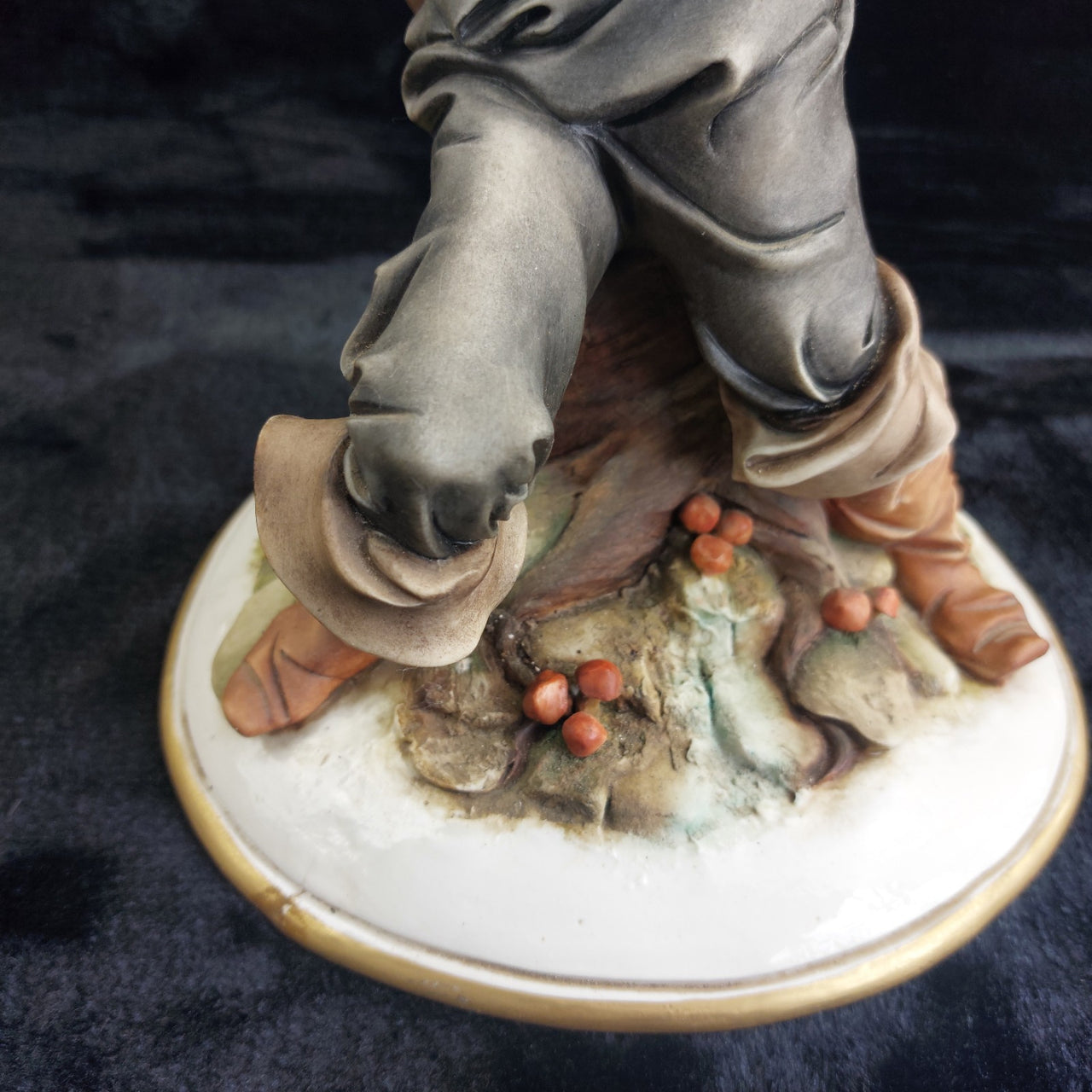 Ades Fisherman Signed Capodimonte Porcelain Figurine 17"Tree Base Italy pics see14