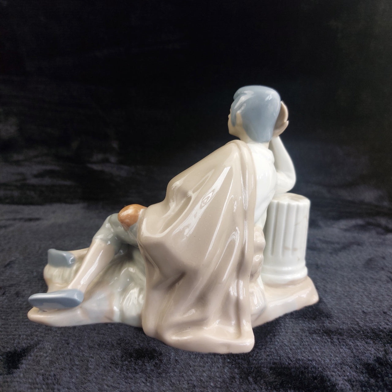 Casades Spain Porcelain Figurine Reclining Man in Classical Robe Signed Spanish7