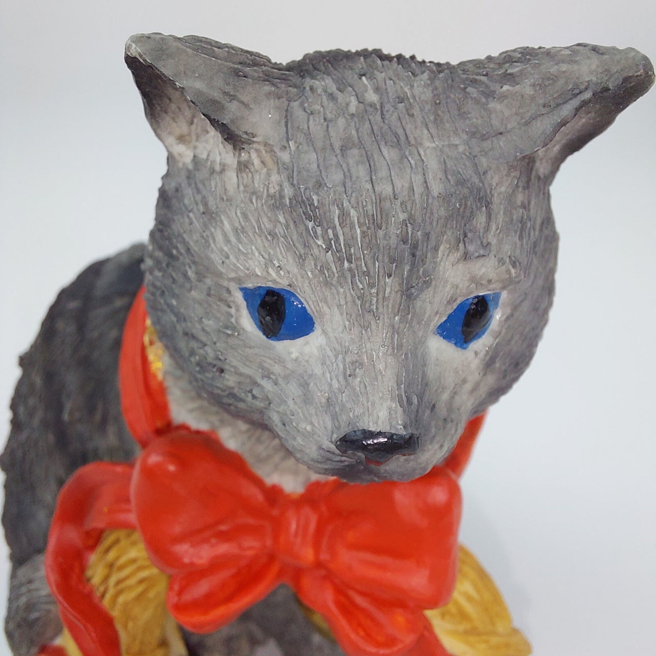 Tom Rubel Silver Deer Christmas Cat Figurine -Festive Collectible Holiday Decor5