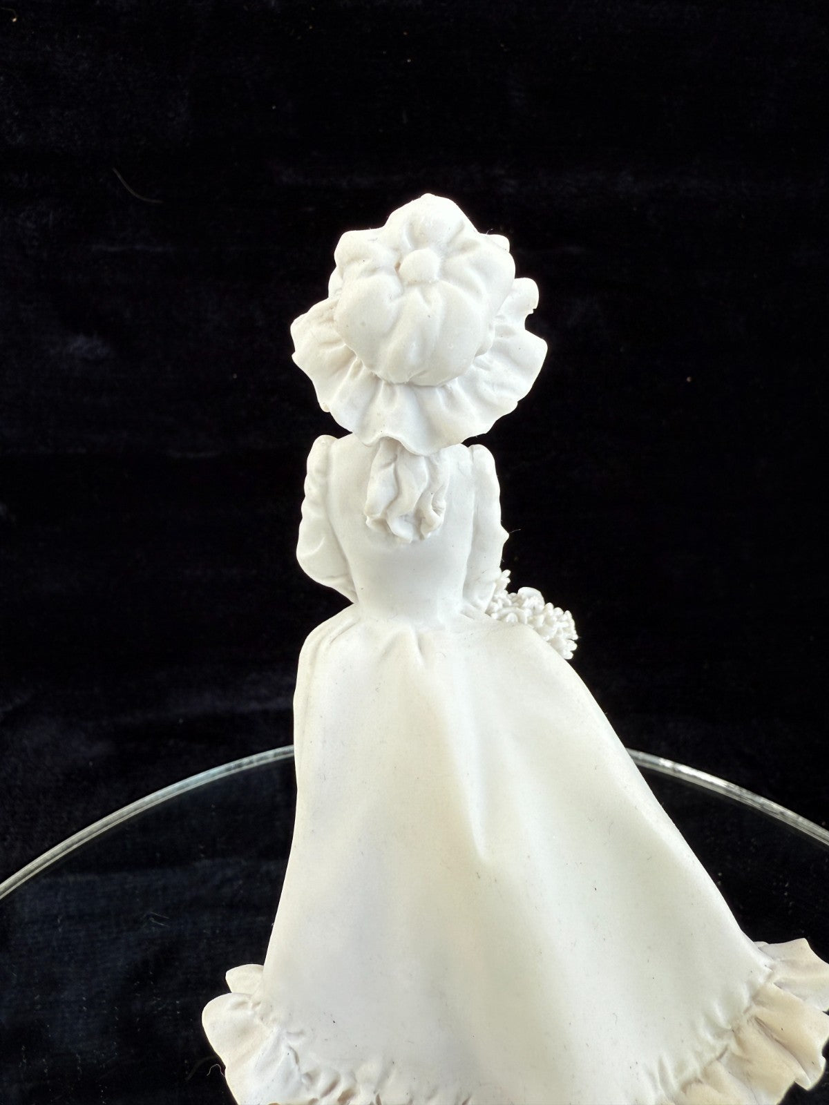 A. Belcari "Girl with Basket and Cat" Figurine Signed & Resin Marble decor Italy8
