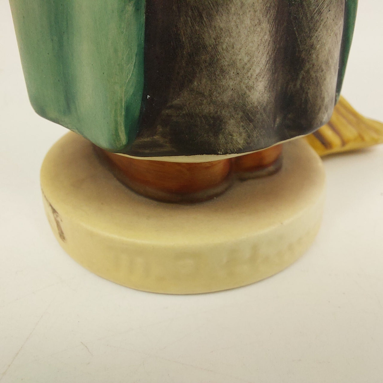 Hummel Little Figurine Sweeper â Worn Stick End Damage 4.5" Tall Acceptable10