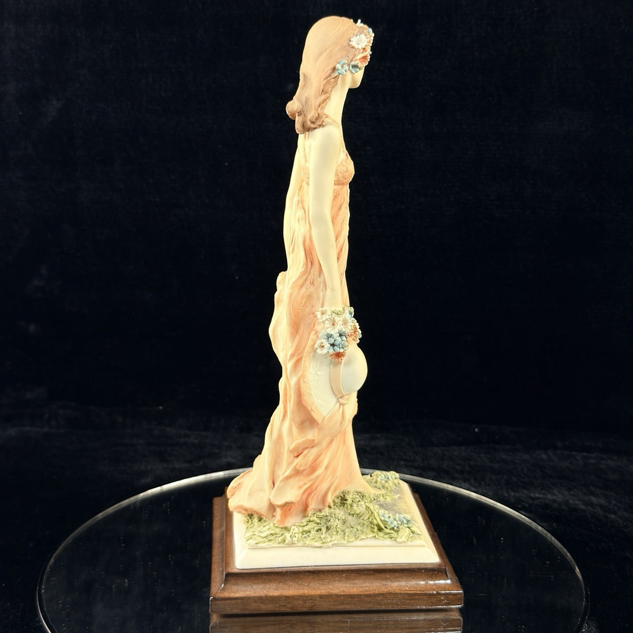 Vittorio Tessaro A.D.L. Italian Lady Figurine Decor Hand Painted Made in Italy.5