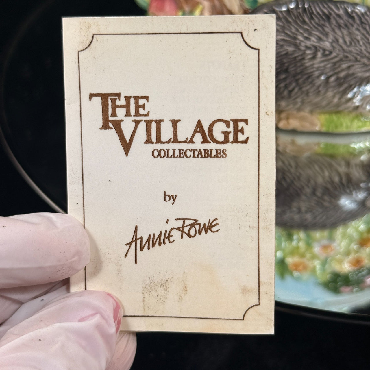 Annie Village Rowe Collectables Teapot Hedgehog Garden Scene 731g Hand Painted12