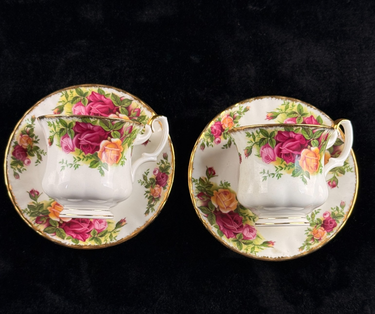 Royal Albert Old Country Roses Cups & Saucers Set of 2 Bone 1962 China England.1
