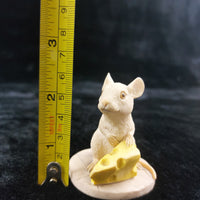 Thumbnail for Border Fine Arts First Friends FF5 – 1989 Mouse with Cheese Figurine gift2