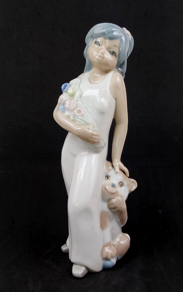 Casades Girl & Dog Porcelain Figurine Spanish Handcrafted Floral Art 8.5