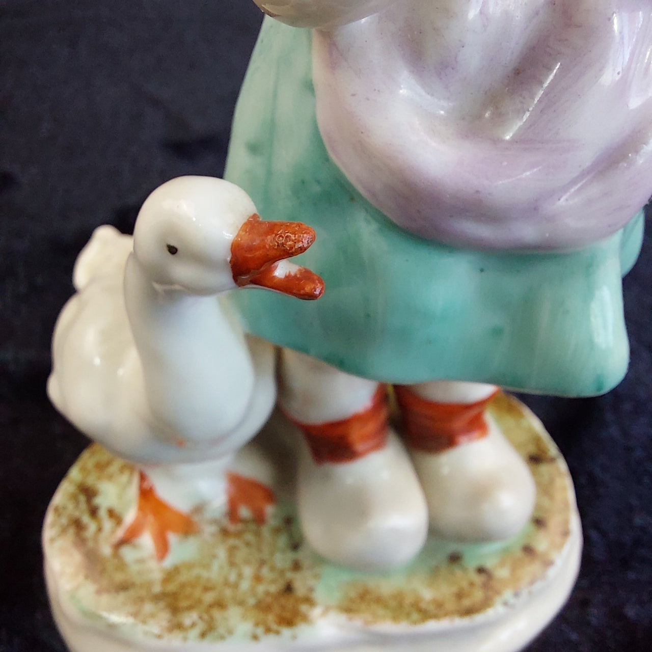 AK Kaiser Figurine Germany Porcelain Girl with Goose 16cm Hand Painted Small dec9