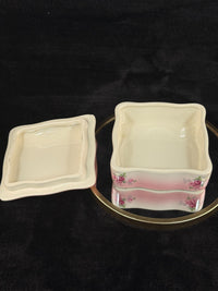 Thumbnail for Blakeney Bone China Square Trinket Box Rose Pink Spray Pattern Stoke-on-Trend4
