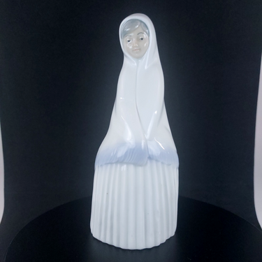Miquel Requena Nun Figurine Pristine White Porcelain, 6.5