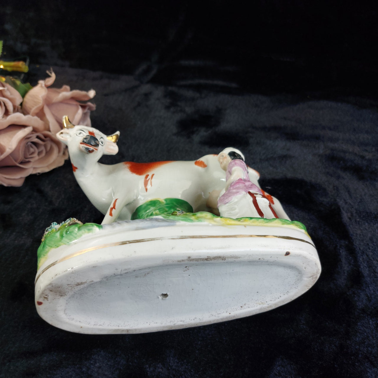 1800s Antique Staffordshire Cow Creamer Figurine 6.5" Milking fireplace decor16