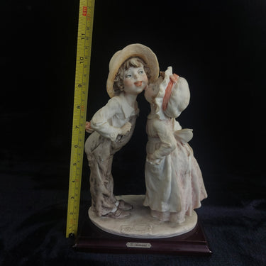 First Kiss Figurine Giuseppe Armani Florence 11