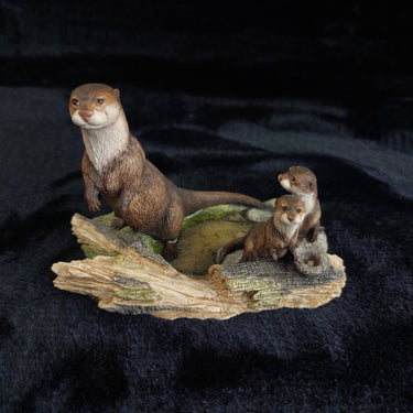 Border Fine Arts Otter Family Figurine 1988 MWF Chiltern Wildlife Handmade Scotl1