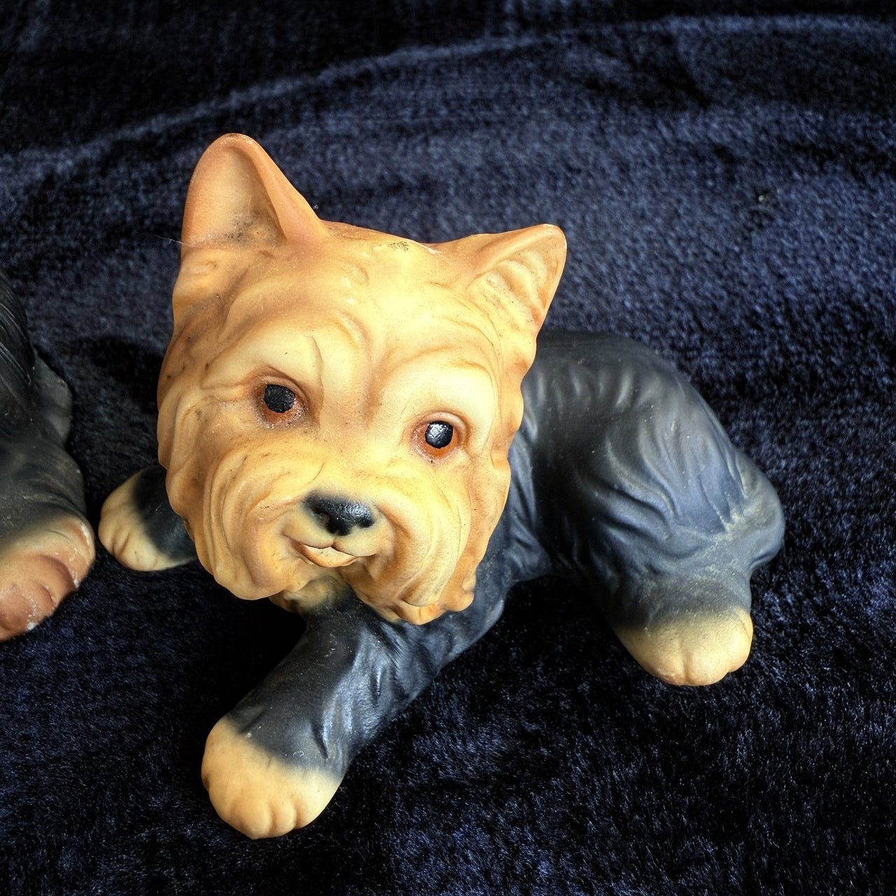 AHH Terrier Yorkshire Dog Figurine Pair Porcelain Yorkie bookshelf Figurines dec6