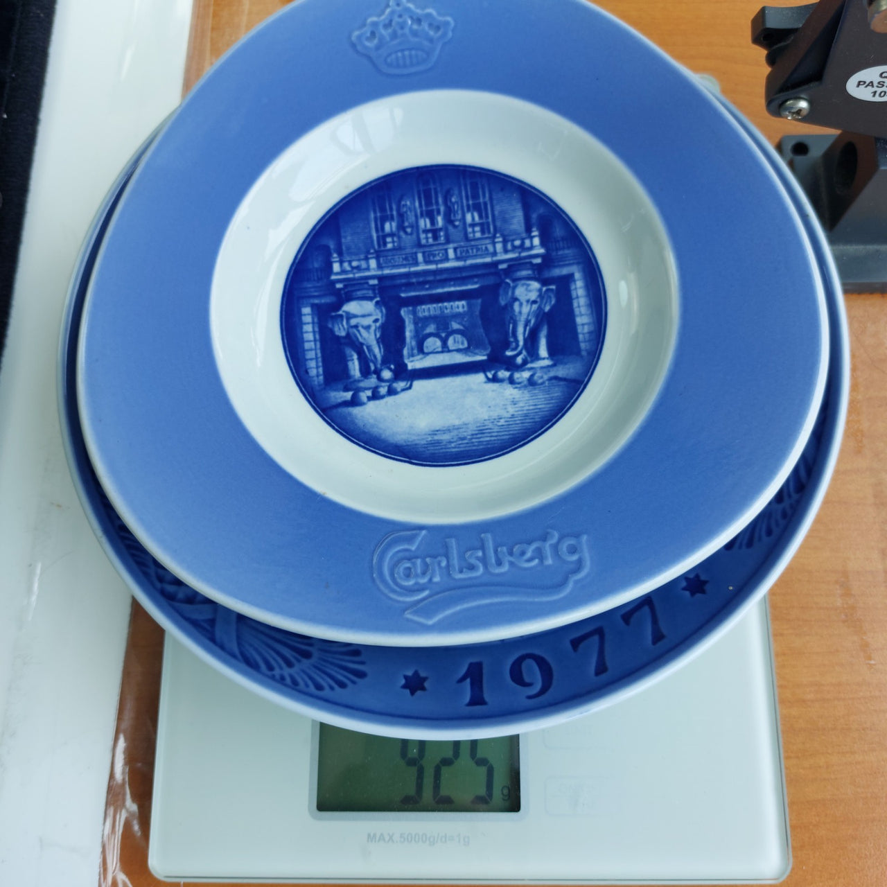 Royal Copenhagen 3 Blue Plates –Carlsberg Collectibles Denmark Set   1977, 1991 17