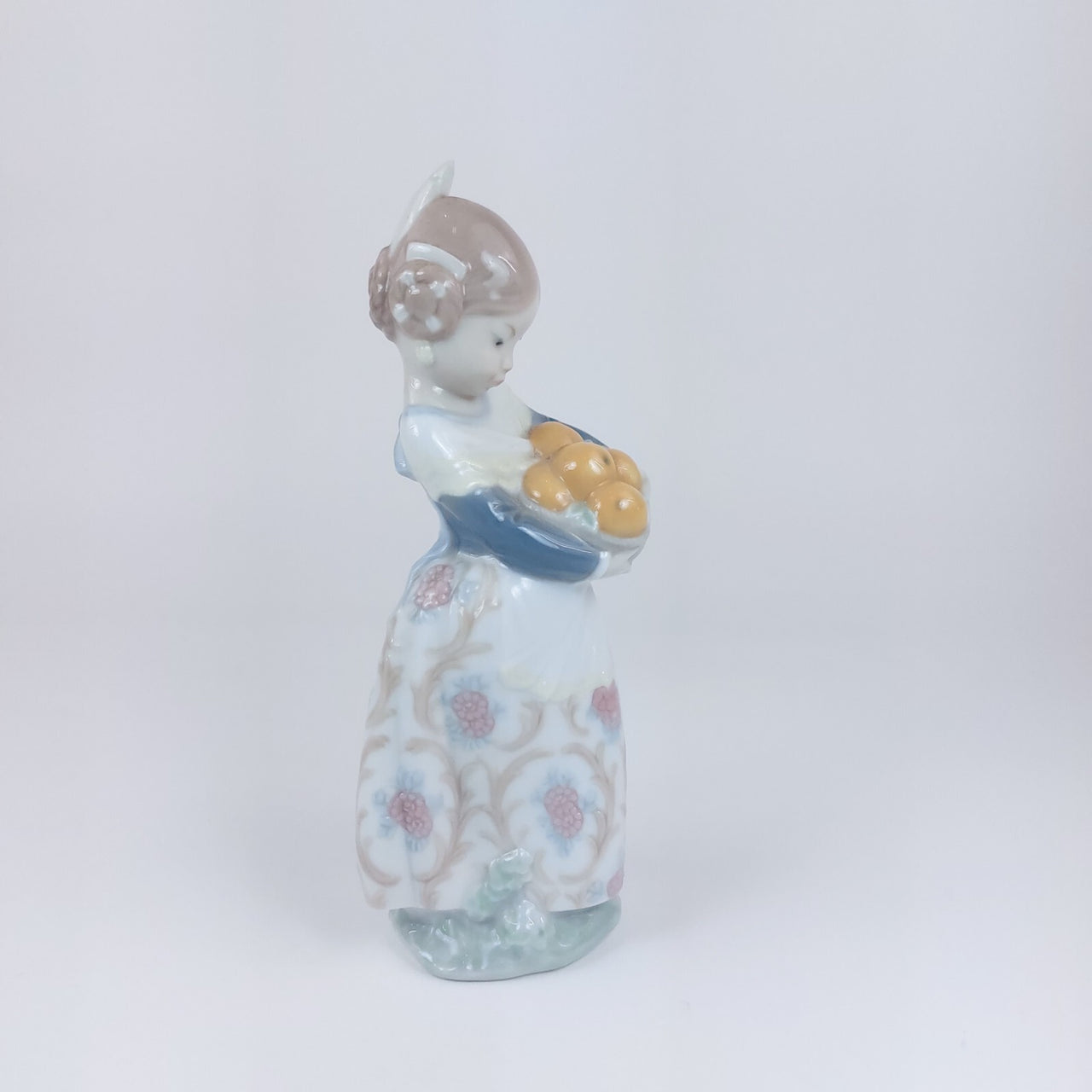 Rare NAO by Lladró Spanish Porcelain Girl with Basket Figurine Handmade Spain20