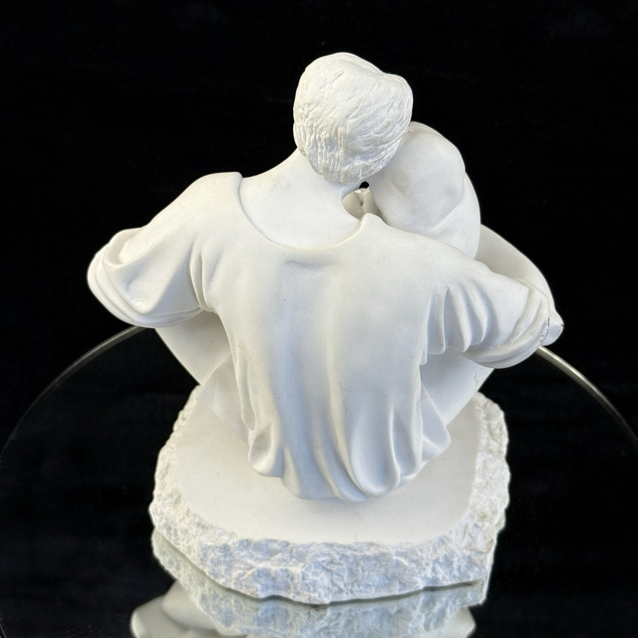 Holy Family Statue Sculpture  Signed/Marked 1999  White Alabaster/Resin Compos8