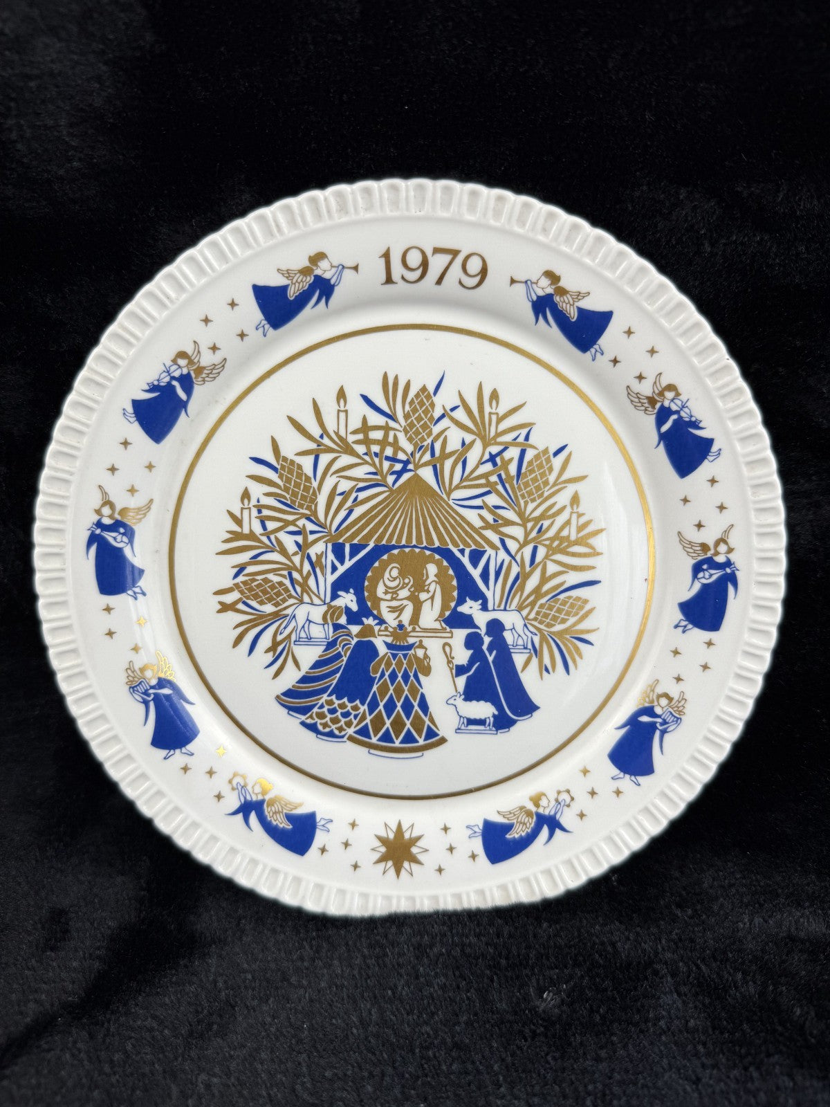 Spode Limited Edition Collector Plates Lot of 2 Canterbury Pilgrims & 1979 decor11